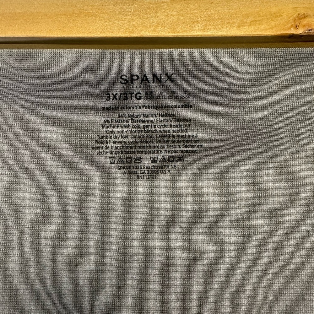 SPANX, Seamless Leggings for Women, Sage Camo, Size 3X - Picture 6 of 10